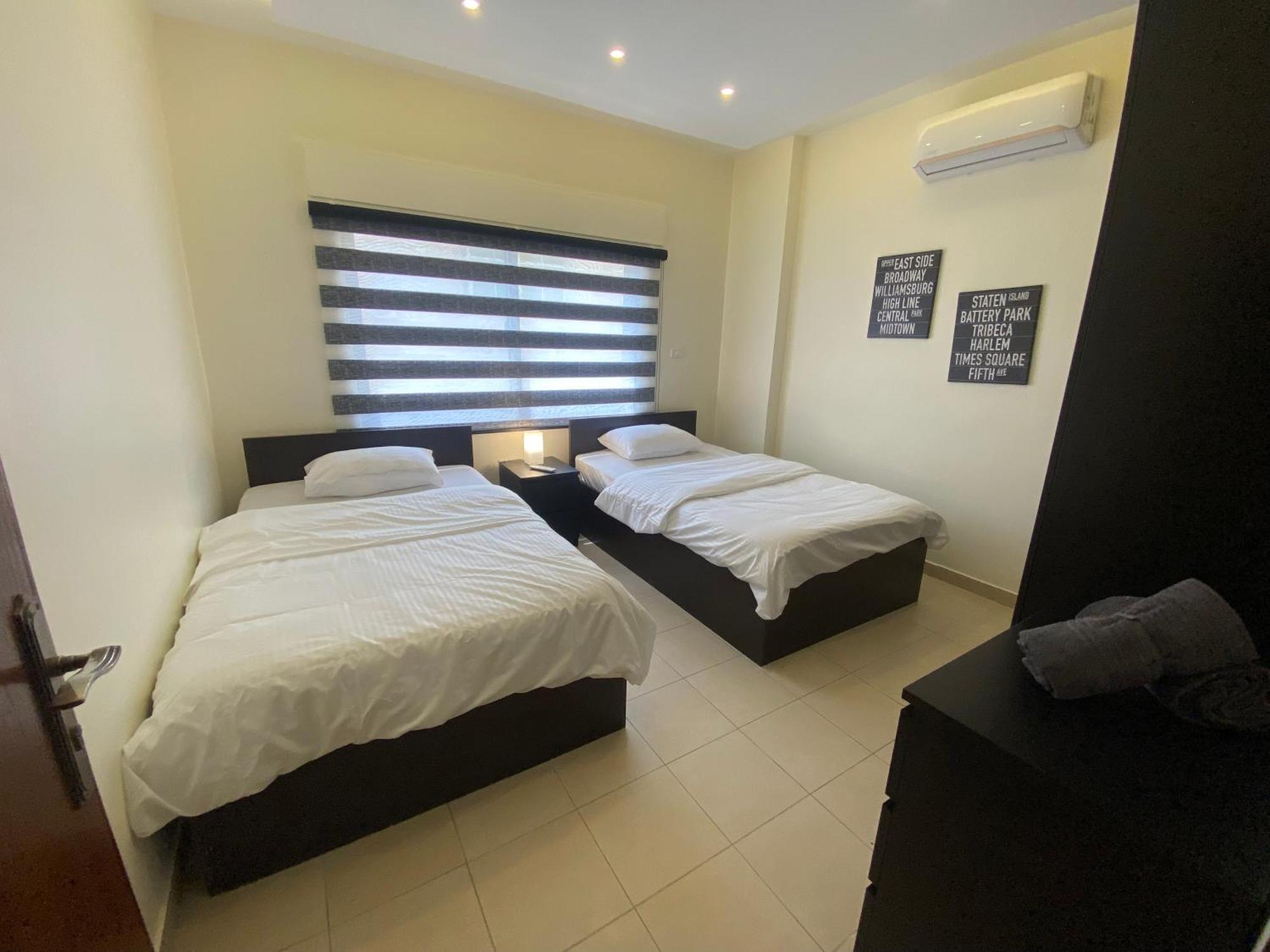 Dair Ghbar Apartment Аман Стая снимка